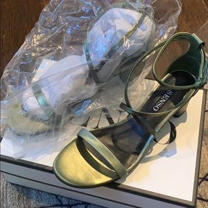 NEW Senso green heeled sandal